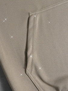 Sudadera con capucha extragrande personalizada OEM con gráfico de diamantes de imitación negros, de algodón grueso y forro polar, ropa urbana para hombre - Product Image 5