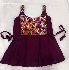 Nueva colección de túnicas de rayón con bordados Gamthi, proveedor de Surat, compras en línea en India. - Product Image 6