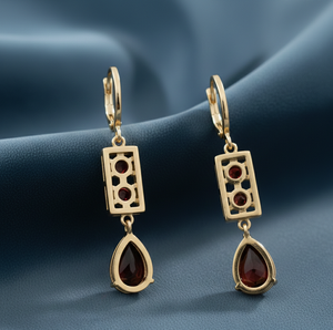 Pendientes Largos de Estilo Vintage con Gema de Granate Corte Pera de 5MM, Plata 925 con Baño de Oro de 18K, Ideales para Novias y Fiestas - Product Image 2