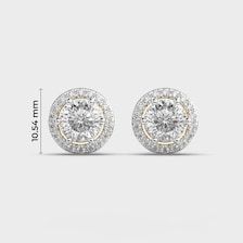 Boucles d'oreilles clous classiques en or 14 carats avec halo rond, diamant de laboratoire rond de 3 carats, qualité E VS1, certifié IGI, par Apricot Jewels - Product Image 4