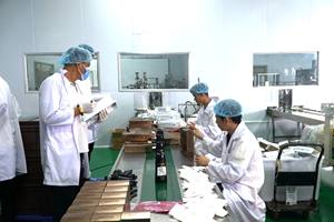 Detergente para ropa perfumado de lavanda de tendencia caliente para la eliminación y protección de manchas de fragancia de calidad de ropa - Product Image 6