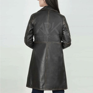 Elegante abrigo de cuero casual para mujer con tacto suave y forma cómoda para looks modernos. - Product Image 2