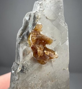 Cristaux de monazite sur quartz du Pakistan, spécimen minéral naturel rare, cristal de collection pour présentation - Product Image 4