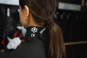 Camiseta de Manga Larga AYCANE para Hockey sobre Hielo, con Protección para Cuello y Muñecas, Resistente a Cortes, Certificación BNQ, Unisex para Adultos - Product Image 3