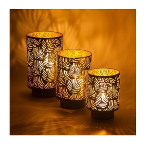 Bougies votives modernes en métal faites à la main pour la maison, les bars, les mariages, Pâques, Halloween, le Ramadan, le Nouvel An - Accent de fleurs séchées - Product Image 5