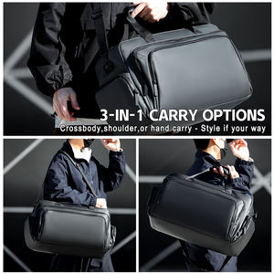Sac de voyage imperméable noir mat multi-poches, sac de sport, sac de gym - Product Image 2