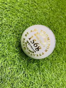 Alum Tanned คริกเก็ตบอลผู้ชายขนาดเครื่องเย็บ - Product Image 2