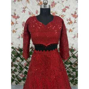 Lehenga choli เสื้อผ้างานแต่งดีไซน์เนอร์ด้ายเย็บปักลายสวยงาม - Product Image 1