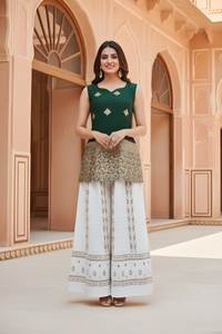 Top Senza Maniche da Donna in Seta Banarasi con Ricami Dorati, Lunghezza Regolare, Scollo a Cuore, Completamente Cucito, Tunica Etnica Dorata per Feste - Product Image 5