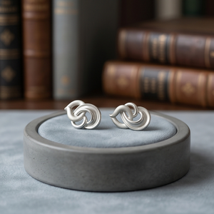 DIVYORO GRACEFUL TWIST <b>STUDS</b> EARRING - Product Image 3