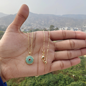 สร้อยคอจี้ทรงกลมประดับอะเมโซไนต์ธรรมชาติชุบทอง 18k พร้อมเพชร CZ เม็ดเล็กๆ ติดตั้งบนตัวเรือนแบบเบเซล พร้อมสายสร้อยแบบเคเบิล สำหรับผู้หญิงและเด็กผู้หญิง - Product Image 3