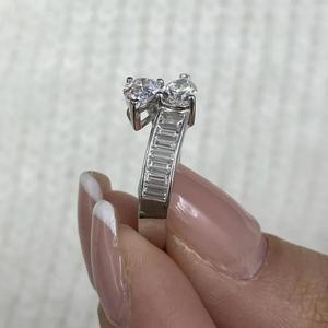 Anillo Abierto de Diamantes con Corte Pera y Baguette de Arin Luxury Co para Mujer, Oro Blanco de 14K con Baño de Rodio, Anillo de Compromiso de Lujo - Product Image 4