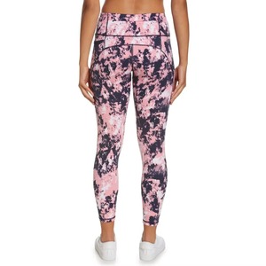 Leggings durables pour femmes avec tissu flexible, coupe confortable et propriétés de séchage rapide pour la gym, l'entraînement et la course à pied. - Product Image 3