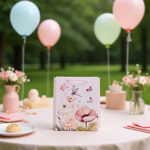 Borsa Regalo ILAN 18x24x8cm con Design Floreale per Feste - Product Image 3