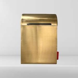 Buzón de cobre y latón resistente a la intemperie con un diseño elegante y atemporal. Tamaños y diseños personalizados. - Product Image 2