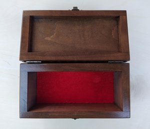 Best Design Wood Jewelry <b>Box</b> With Carved <b>Floral</b> Patterns And Metal Clasp For Storage - Product Image 6