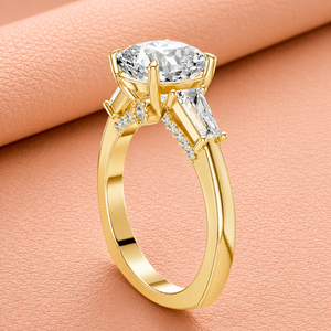 Anillo de Compromiso Elegante con Corte de Diamante Redondo y Piedras Laterales Trillón en Plata de Ley 925 - Product Image 3