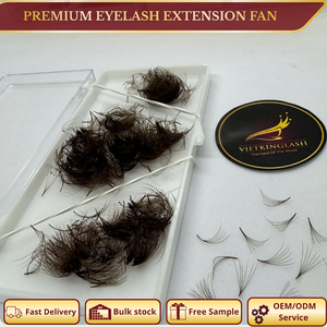 ขนตาปลอมแบบพัดสำเร็จรูป 6D สีน้ำตาล ทำมืออย่างหรูหรา ขนาด 0.07 มม. ขนสังเคราะห์นุ่มพิเศษ ให้ความยาวและหนาเป็นธรรมชาติ ฐานแหลม กระจายตัวดี รับผลิตแบบ OEM และ Private Label - Product Image 2