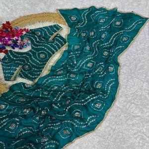 VASTRA COTTAGE Sari de Seda Satinada Suave Premium con Bordado de Encaje Rico Hecho a Mano y Blusa Completamente Trabillada - Product Image 5