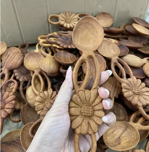 Vietnam Supplier Heart Wooden <b>Spoon</b> Red Pine Wood Classic Carving for Kitchen Cooking <b>Serving</b> Utensil Use - Product Image 4