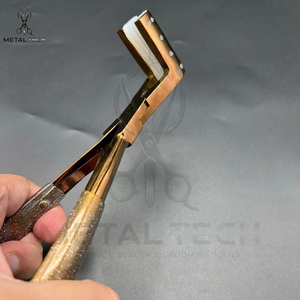 Pince à presser pour extensions de cheveux en bronze métallique, poignées texturées scintillantes, cadre perforé, pince de scellage en silicone - Product Image 6