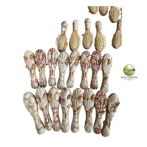 หวีผมทำมือประดับเปลือกหอยธรรมชาติและไข่มุก รุ่น Zina จากเวียดนาม ดีไซน์หรูหรา สไตล์เจ้าสาวชายหาด เป็นมิตรต่อสิ่งแวดล้อม - Product Image 6