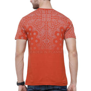 เสื้อยืดพิมพ์ลายโลโก้แบบกำหนดเอง ดีไซน์ล่าสุด สำหรับผู้ชาย ผ้าฝ้าย 100% เนื้อผ้าเบาสบาย ทรงหลวม เสื้อยืดแบบซับลิเมชั่น - Product Image 3