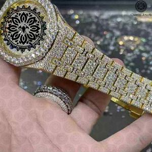 Reloj de Lujo para Hombre Charm Jewells, Oro Amarillo con Diamantes, Movimiento Mecánico, Caja de 40 mm, Esfera de Cristal, Resistente al Agua 10 Bar, Botón de Presión - Product Image 4