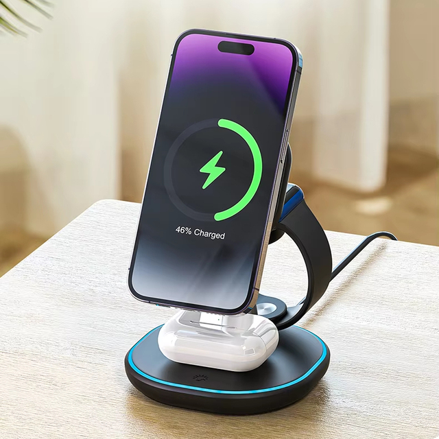 .0 Certified 5W Fast Charger Stand Smart Watch Earphone Stand 10W Magnetic Wireless Charging Station for Multiple Devices OTP