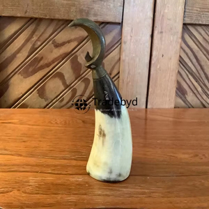Abrebotellas de cuerno clásico Artesanía hecha a mano para decoración de Bar única y uso diario para regalar por Tradebyd - Product Image 1