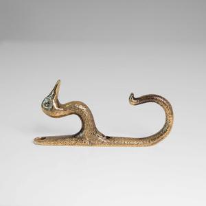 Porte-manteau mural décoratif vintage en métal à double crochet, robuste, pour manteaux, chapeaux et clés - Product Image 1