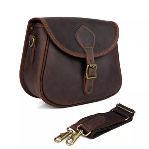 Sac de transport pour munitions en cuir véritable d'inspiration vintage avec fermeture à boucle sécurisée et intérieur spacieux pour les voyages de chasse - Product Image 2