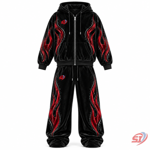 Ensemble de survêtement OEM Noir Ruby Flame Velour Velours avec strass et cristaux, 95% Coton 5% Élasthanne, comprenant un sweat à capuche et un pantalon, personnalisable - Product Image 1