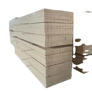 Poutre en LVL de pin du fabricant vietnamien, bois lamellé-collé pour coffrage de construction, échafaudage et support structurel - Product Image 1