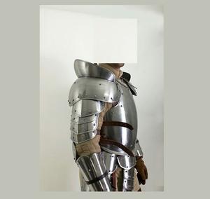 Meilleures ventes : Armure complète en métal de style vintage, conçue pour la décoration de châteaux et les espaces intérieurs thématiques - Product Image 3