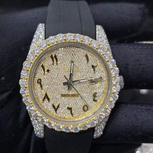 Reloj de Lujo con Diamantes Moissanite, Movimiento Mecánico, Acero Inoxidable, Estilo Hip Hop, Correa de Goma Negra, Unisex - Product Image 1