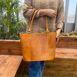 Nuevo bolso de mano de lujo con cremallera de cuero de Caballo Loco genuino hecho a mano para mujer, bolso de mano personalizado con asas de cuero de vaca tostado - Product Image 2