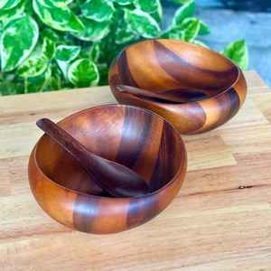 Ensemble de saladiers en bois d'acacia massif naturel, assiettes rondes en bois pour servir les fruits, les légumes, les pâtes, vaisselle de cuisine, vaisselle de table - Product Image 1