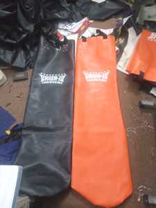 Sac de frappe Muay Thai MMA avec sangle, matériaux robustes en nylon/PVC/PU - Product Image 2