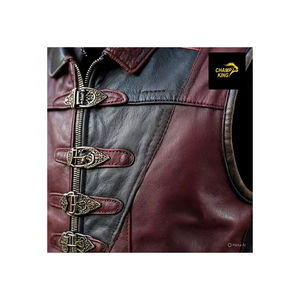 เสื้อกั๊กหนังแท้สีดำสำหรับผู้ชาย แบรนด์ Champ King ผลิตด้วยมือ เป็นมิตรต่อสิ่งแวดล้อม ระบายอากาศได้ดี น้ำหนัก 360 กรัม เหมาะสำหรับฤดูหนาว สไตล์คาวบอยและไบค์เกอร์ ติดกระดุมเม็ดเดียว - Product Image 1