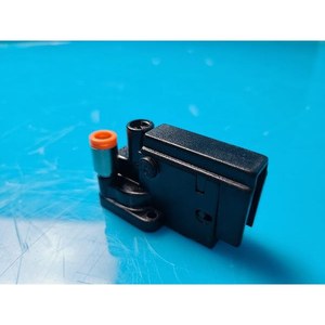 Interruptor de Presión Subminiatura AIR LOGIC F-5100-100, Usado, Piezas de Equipos Semiconductores Legacy - Product Image 1