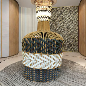 Lámpara de Techo de Ratán Hecha a Mano Hien Luong, Ratán Natural, Fibras Sintéticas Coloridas, Ecológica, Resistente al Calor, Duradera, para Bares - Product Image 5