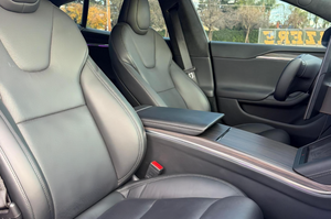 Venta al por Mayor de Autos Híbridos Usados Tesla Model S de Largo Alcance, Libres de Accidentes, al Precio Más Bajo - Product Image 4