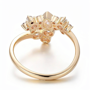 แหวนเพชร CARATOVA DIAMONDS ชุบเงิน รูปหัวใจ ประดับเพชรหรูหรา สไตล์อาร์ตเดโค ประดับเพชรด้านข้าง เหมาะสำหรับงานหมั้น งานแต่งงาน งานครบรอบ - Product Image 4