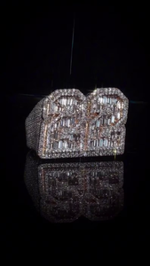 Bague personnalisée numéro 22 en moissanite taille baguette pour homme, en or rose, style hip-hop, sertie de diamants de laboratoire, en argent massif, bijou de déclaration carré - Product Image 2