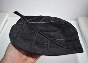 Black Metal Leaf <b>Plate</b> Ideal For Modern Home <b>Side</b> Table Decor And Table Centerpiece Stylish Decorative Dish Wholesale From India - Product Image 6