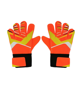 Gants de gardien de but en cuir pour enfants personnalisés, résistants à l'usure, antidérapants, en latex, avec protection des doigts pour le football - Product Image 3