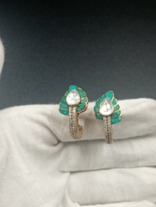 Boucles d'oreilles vintage en argent plaqué or 18 carats de luxe avec motif végétal pour femme, cadeau - Product Image 1