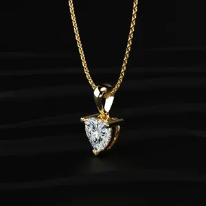 Pendentif solitaire en forme de cœur au design élégant, certifié IGI, couleur D-E, clarté VVS-VS, diamant CVD cultivé en laboratoire, or jaune. - Product Image 3