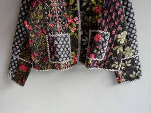 เสื้อแจ็คเก็ตผ้าควิลท์ลายดอกไม้สำหรับผู้หญิง คอจีน แขนยาว กระเป๋าปะ ผ้าโพลีเอสเตอร์บุใยสังเคราะห์ ทรงสั้นสำหรับฤดูใบไม้ร่วง ลายพิมพ์สวยงาม เหมาะสำหรับเป็นของขวัญ - Product Image 5